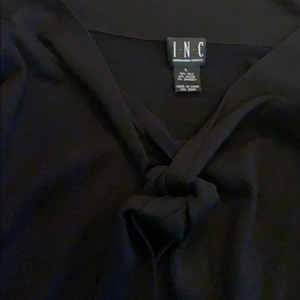 Black 3 quarter length sleeve top - Picture 3 of 3